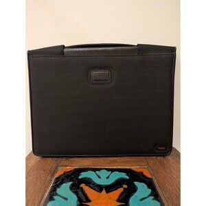 TUMI iPad Air Note Portfolio Zippered Office Planner Tablet Holder Notepad Cards